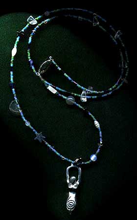 Welcome to RoaringCreek.com, handcrafted, beaded and leather craft by Cece